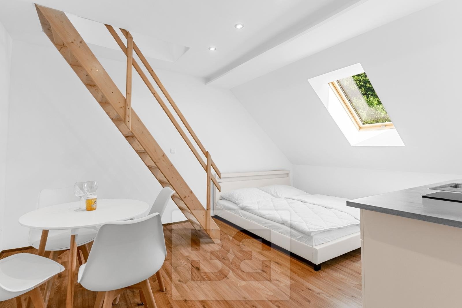 Rent flats 2+KT 38 m², Velké Hamry
