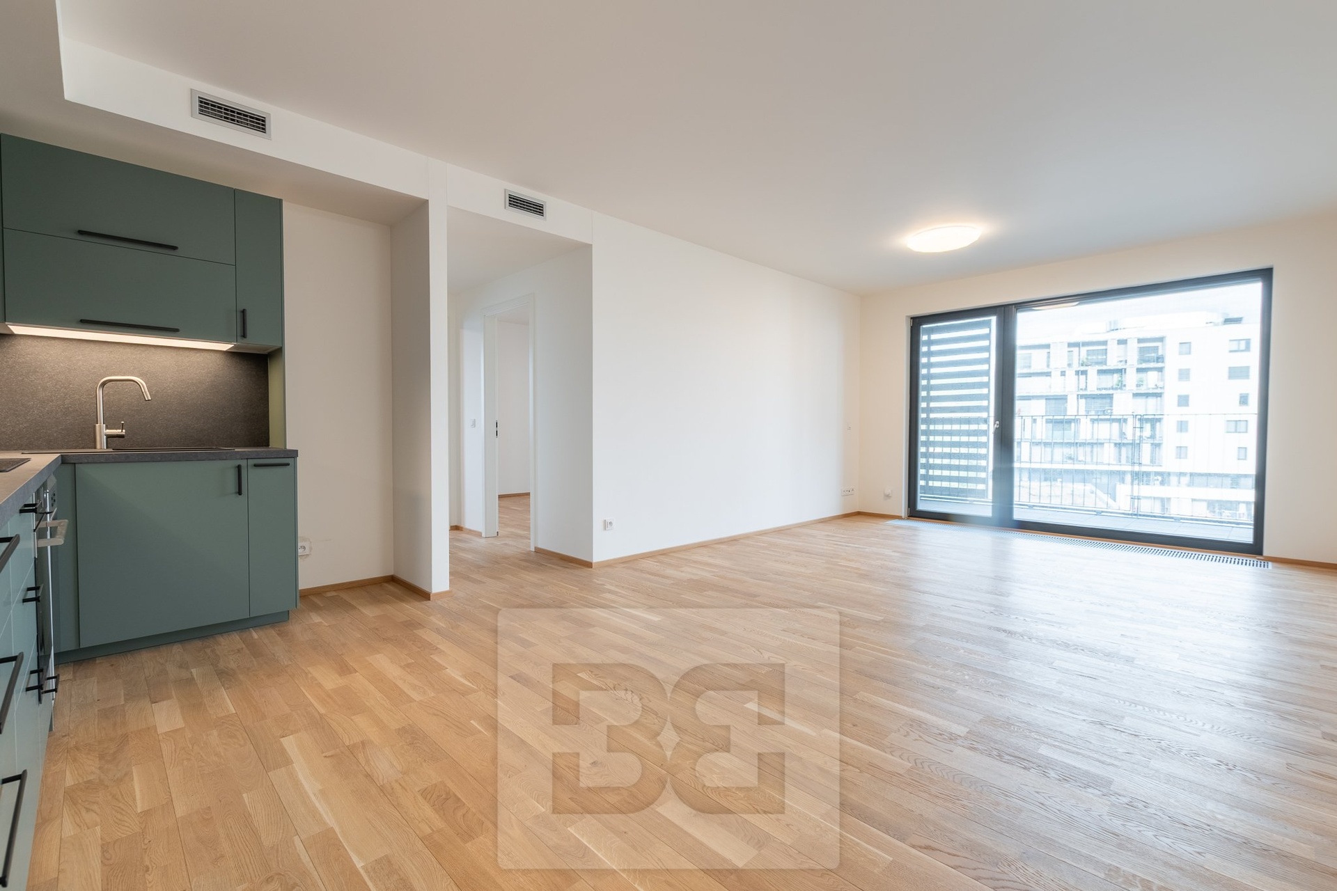 Rent flats 2+Kk 72 m², Praha - Modřany