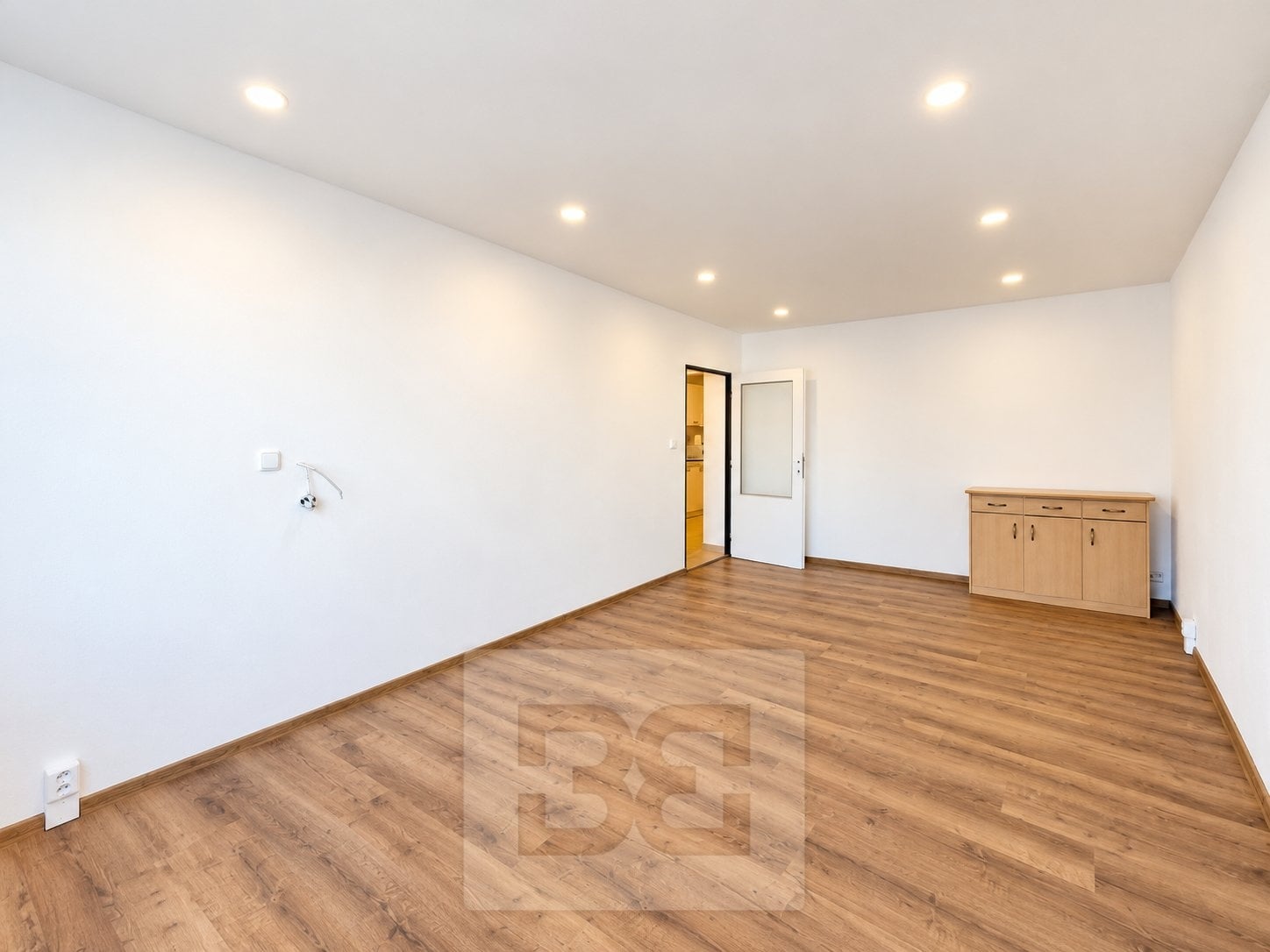 Rent flats 2+1 49 m², Praha - Bohnice