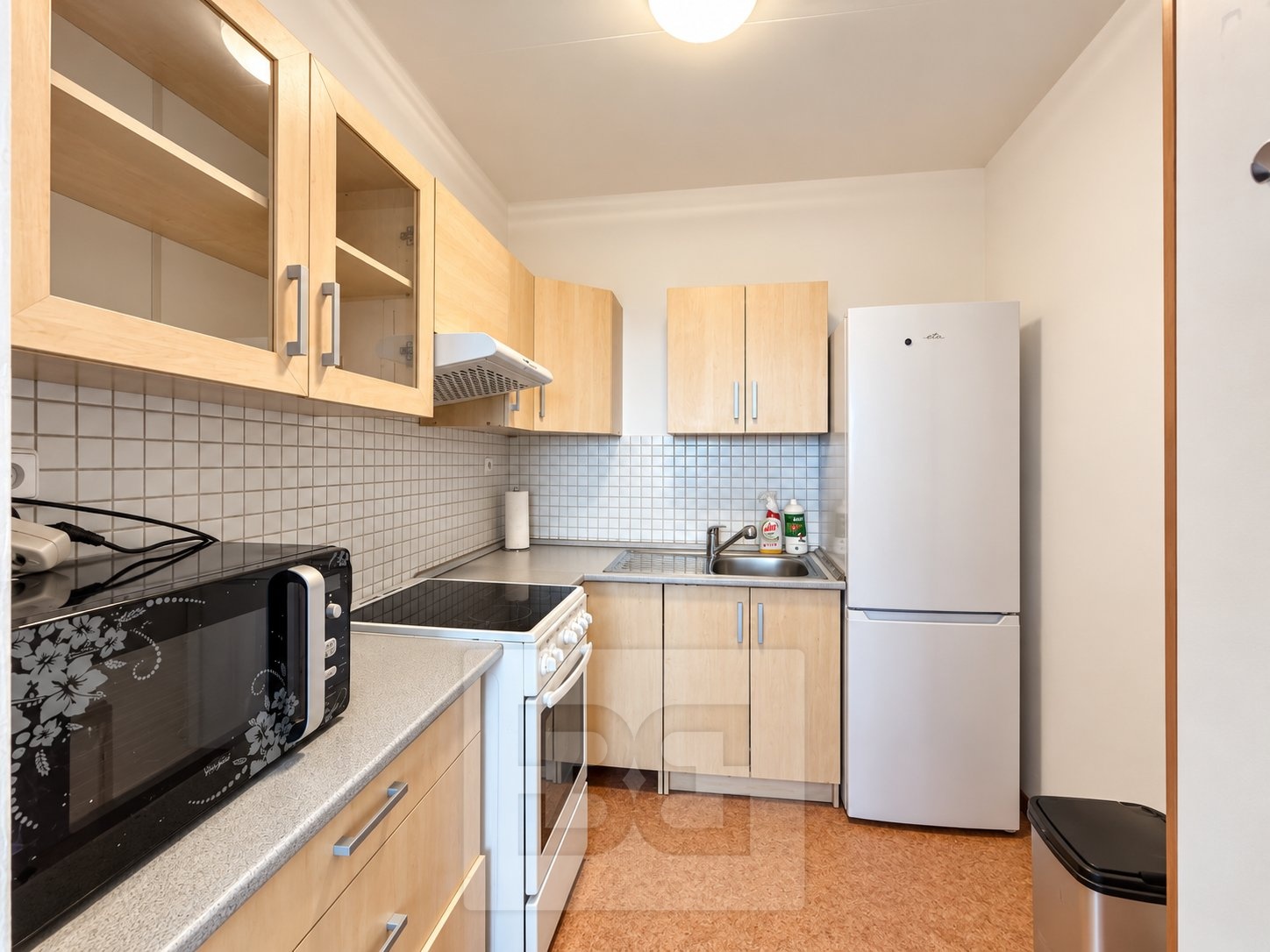 Rent flats 2+KT 42 m², Praha - Ruzyně