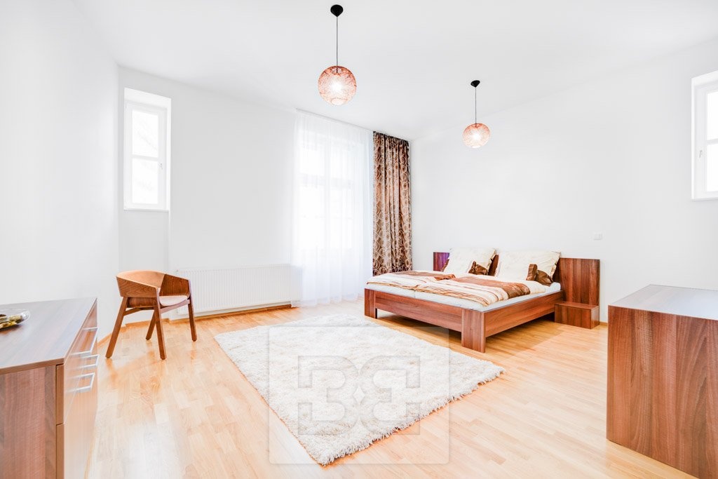 Pontiff apartment