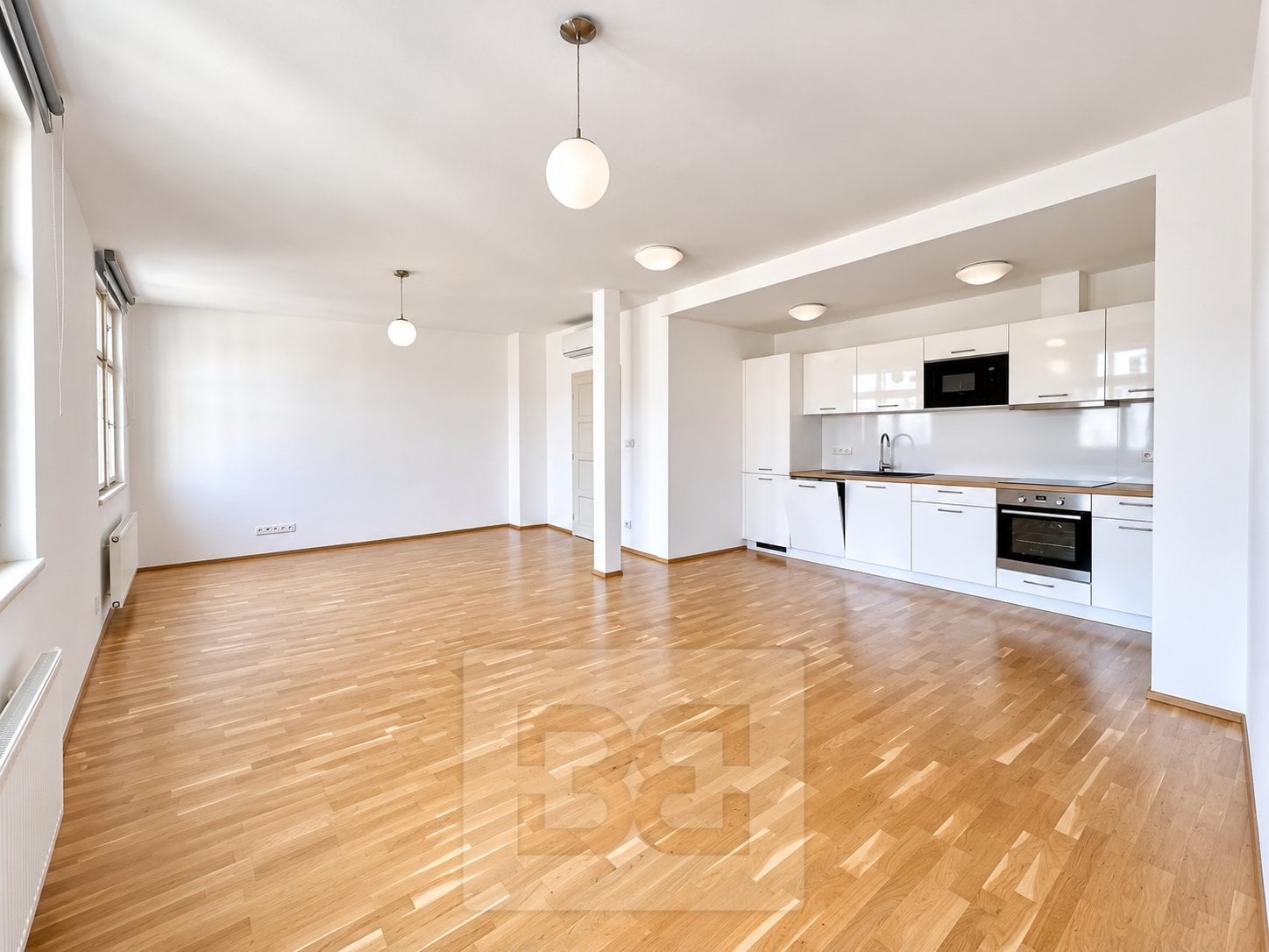 Rent flats 2+KT 72 m², Praha - Nové Město