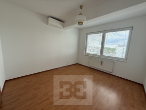 Pronájem bytu 2+kk 59 m², Hradec Králové - Třebeš