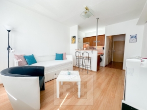 Rent flat 1+kk 24 m², Praha - Záběhlice