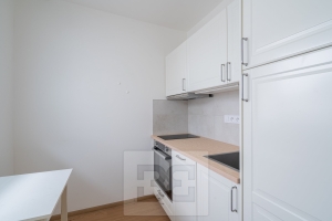Rent flats 1+1 32 m², Praha - Střížkov