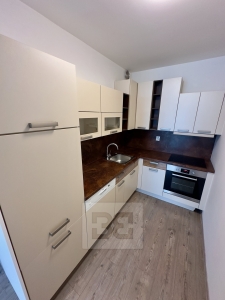 Pronájem bytu 2+kk, 53 m² s garážovým stáním v ceně