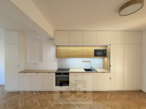 Beautiful apartment for rent 3+kk 72 m², Praha - Vršovice