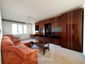 Pronájem prostorného, slunného a plně vybaveného bytu 3+1 86 m², Karlovy Vary - Rybáře