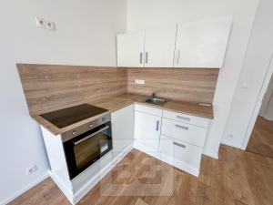 Pronájem bytu 2+kk, 51 m² - Praha - Smíchov