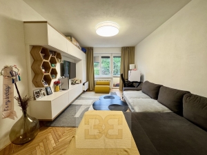 Pronájem moderního kompletně zařízeného bytu 2+1 na Úvoze