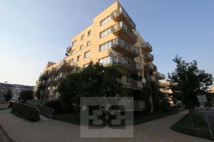 Parking slot in Prague 15 - Hostivař, street Rižská