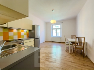 Rent flats 2+KT 48 m², Praha - Nusle
