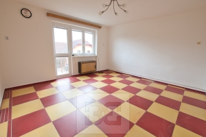 Pronájem bytu 3+1 68 m², Velvary