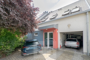 Rent houses Family 148 m², Praha - Kbely