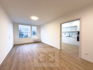 Pronájem byty 3+1, 70 m² - Praha - Nusle