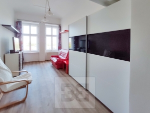 Krasné zařízené 1+kk 28m² v blízkosti Anděla