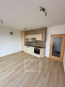 Pronájem bytu 2+kk 45 m² - ulice Sazovická