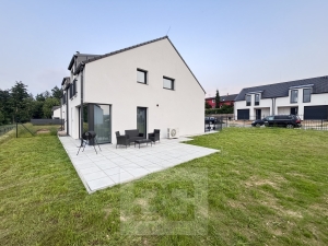 Family house for rent  116 m², Chocerady - Komorní Hrádek