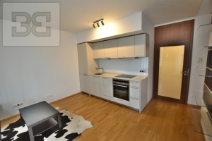 Pronájem byty 2+kk, 64 m² - Praha - Žižkov