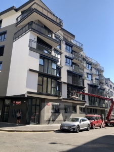 Slunný a nový byt 2+kk/B/G v Praze 8 – Libeň, ulice Na Sypkém