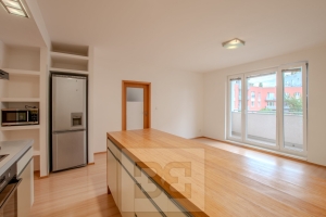 Prostorný byt 2+kk, 52m² s balkonem – Záběhlice