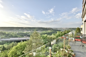 Luxuriously furnished 3BED apartment in Prague 5 - Hlubočepy, street Lumieru