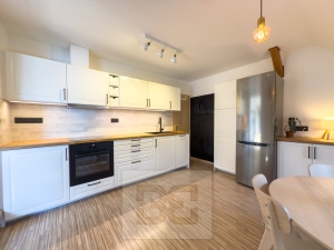 Rent flats 3+1, 73 m² - Praha - Holešovice