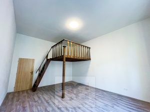 Atypický byt o dispozici 1+1 v Karlových Varech