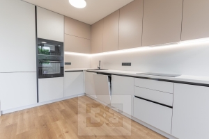 Rent flats 3+KT 74 m², Praha - Háje