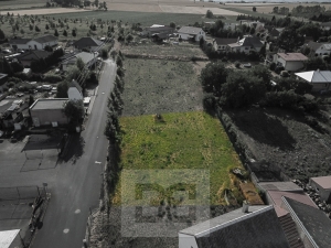Prodej stavebního pozemku 940 m², Hrobce
