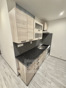 Pronájem bytu 2+1 51 m², Kladno