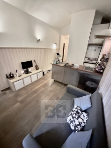 Apartment for sale with front garden 1+kk, 27 m² - Prague - Vršovice