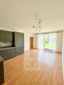 Flat 2+kk 53 m² + garden 80m² + parking space, Hostivice