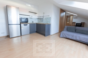 Rent flats 2+KT 51 m², Praha - Běchovice