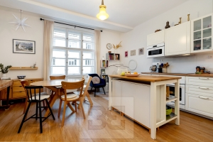Sale flats 3+KT 97 m², Praha - Holešovice