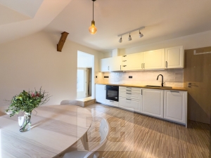 Pronájem byty 3+1, 73 m² - Praha - Holešovice